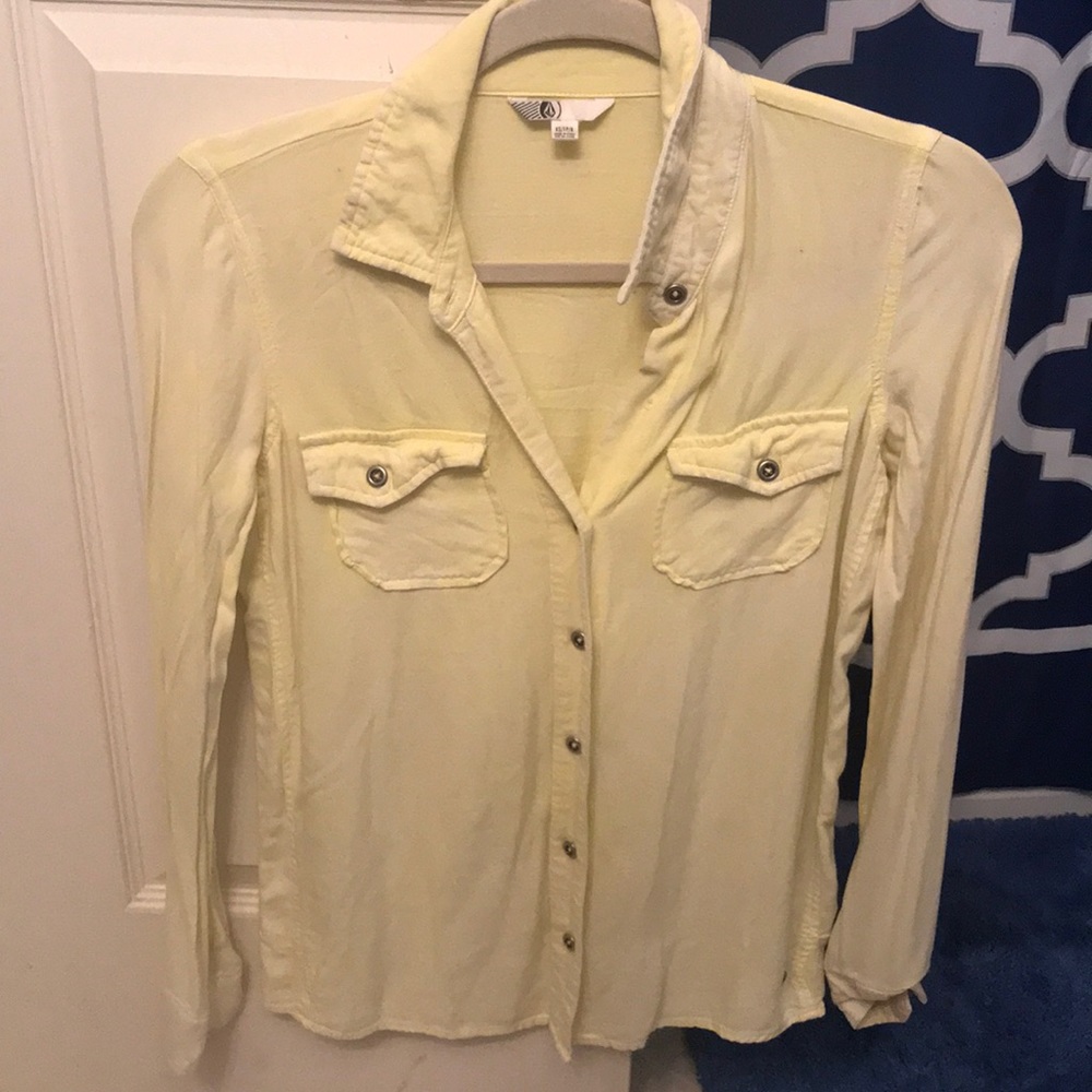 Volcom button up